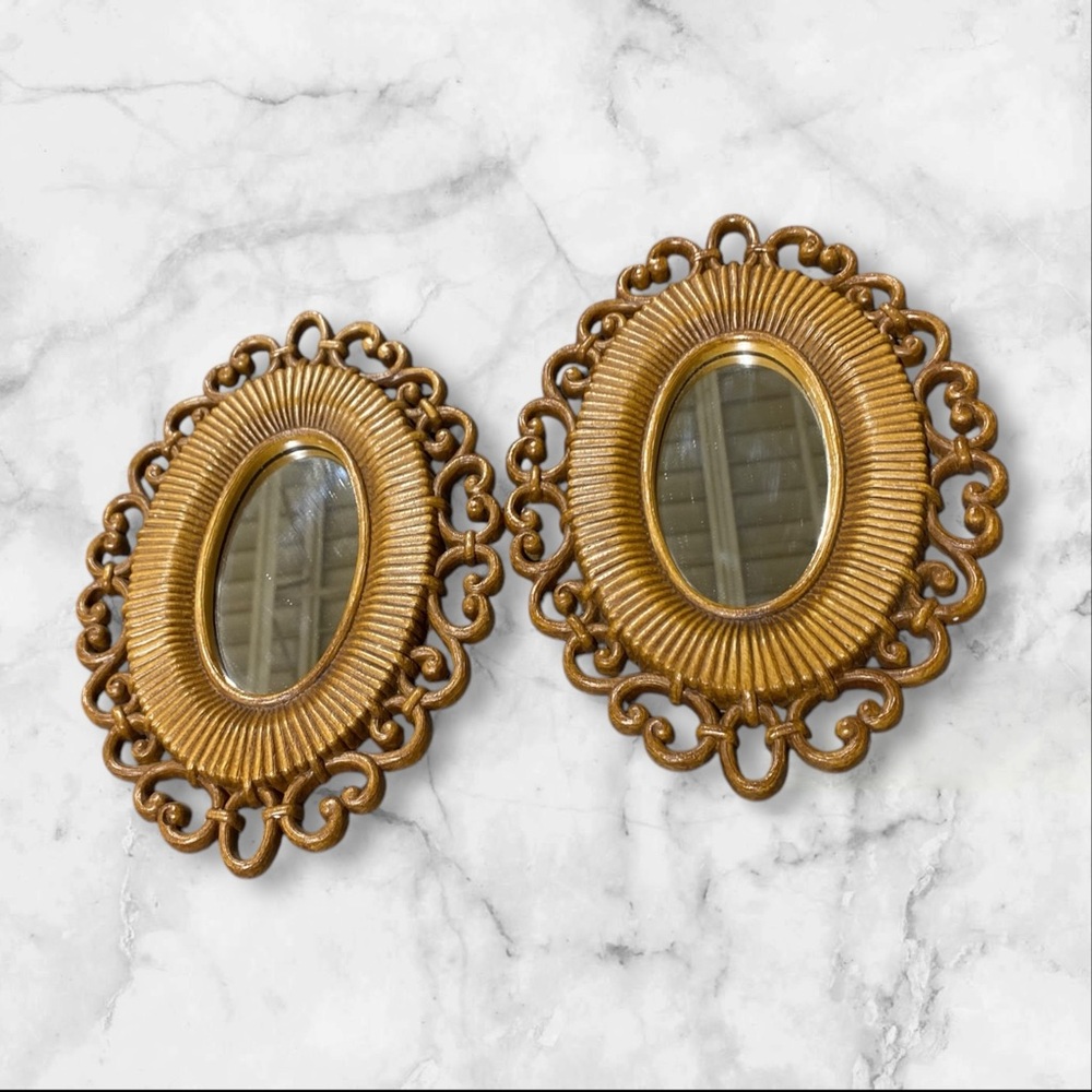 Wooden plasticc mirrors  9.5 inches in length, 7’ width
